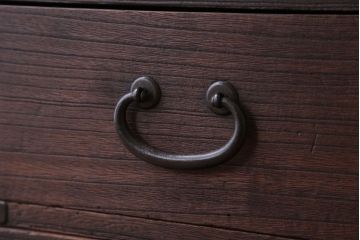 アンティーク家具　和製アンティーク　上品な金具の四尺桐箪笥ローボード(桐たんす)