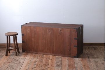 アンティーク家具　和製アンティーク　上品な金具の四尺桐箪笥ローボード(桐たんす)