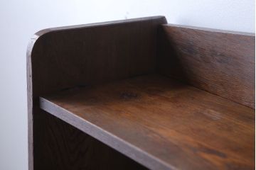 アンティーク家具　和製アンティーク　古い木製のシンプルな本棚