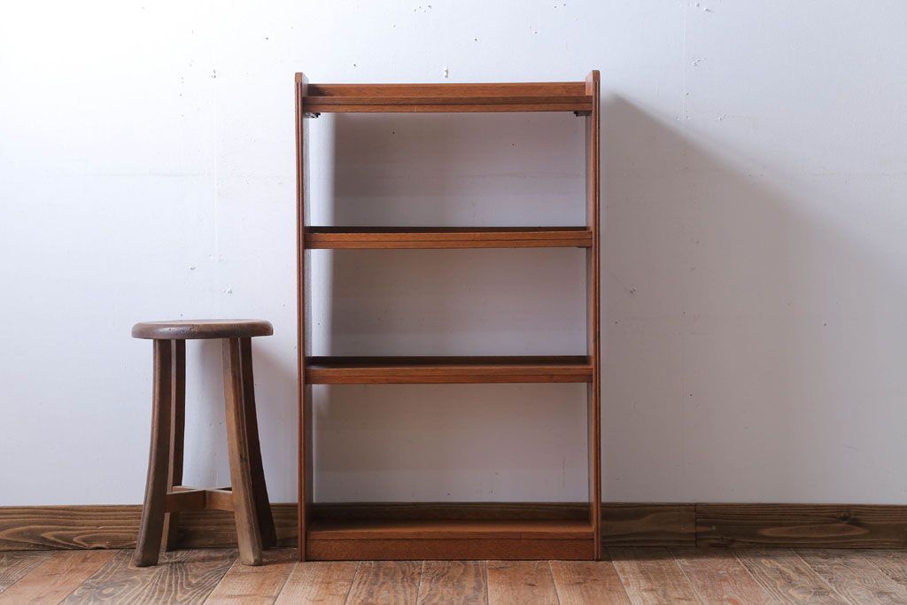 アンティーク家具　和製アンティーク シンプルなデザインの古い本棚