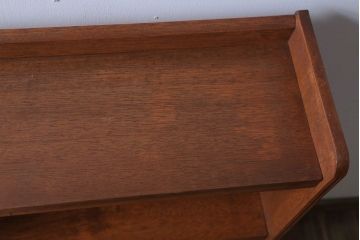 アンティーク家具　和製アンティーク シンプルなデザインの古い本棚