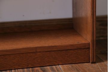 アンティーク家具　和製アンティーク シンプルなデザインの古い本棚