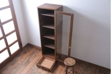 アンティーク家具　和製アンティーク　引き出し付き!　縦型が珍しいナラ材製の収納棚