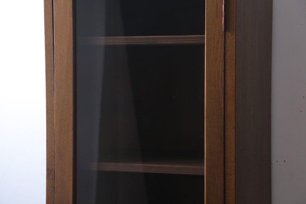 アンティーク家具　和製アンティーク　引き出し付き!　縦型が珍しいナラ材製の収納棚