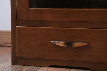 アンティーク家具　和製アンティーク　引き出し付き!　縦型が珍しいナラ材製の収納棚