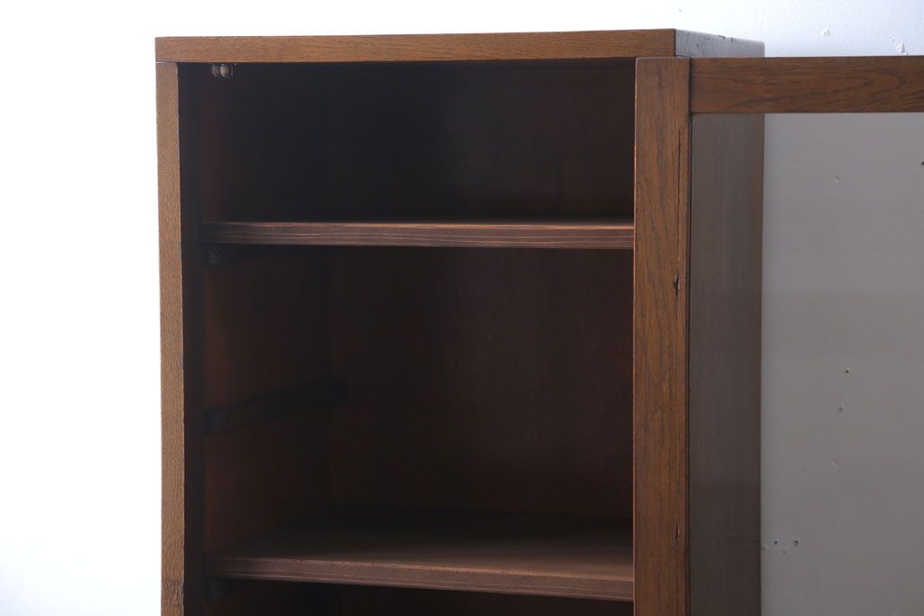 アンティーク家具　和製アンティーク　引き出し付き!　縦型が珍しいナラ材製の収納棚