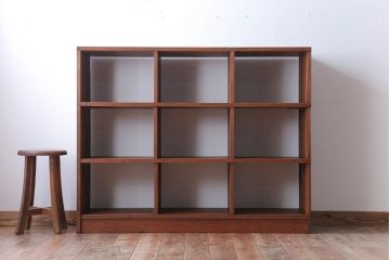 アンティーク家具　和製アンティーク　両面収納が便利なシンプルなマス目棚