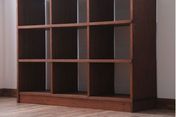 アンティーク家具　和製アンティーク　両面収納が便利なシンプルなマス目棚