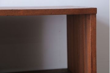 アンティーク家具　和製アンティーク　両面収納が便利なシンプルなマス目棚