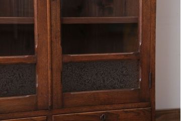 アンティーク家具　和製アンティーク　結霜ガラス使用!古い栗材製の上品な本箱