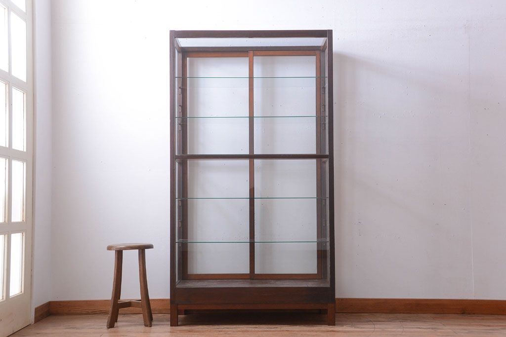 アンティーク家具　和製アンティーク　シックな縦型アンティークガラスケース