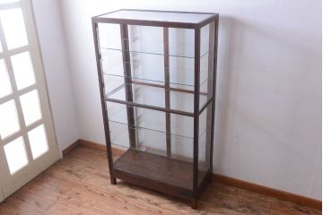 アンティーク家具　和製アンティーク　シックな縦型アンティークガラスケース