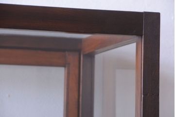 アンティーク家具　和製アンティーク　シックな縦型アンティークガラスケース