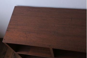 アンティーク家具　和製アンティーク　両面収納が便利な脚付きマス目棚