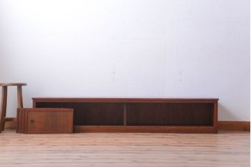 アンティーク家具　古民具・骨董　和の雰囲気のシンプルな横長ローボード