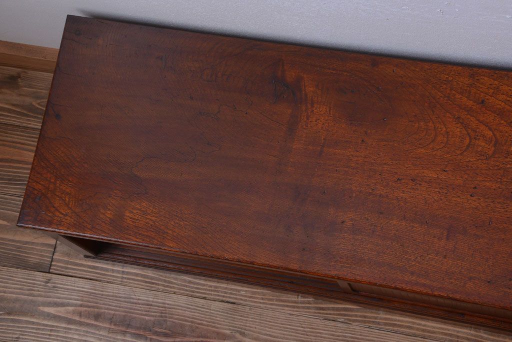 アンティーク家具　古民具・骨董　和の雰囲気のシンプルな横長ローボード