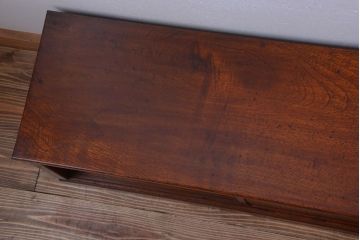 アンティーク家具　古民具・骨董　和の雰囲気のシンプルな横長ローボード
