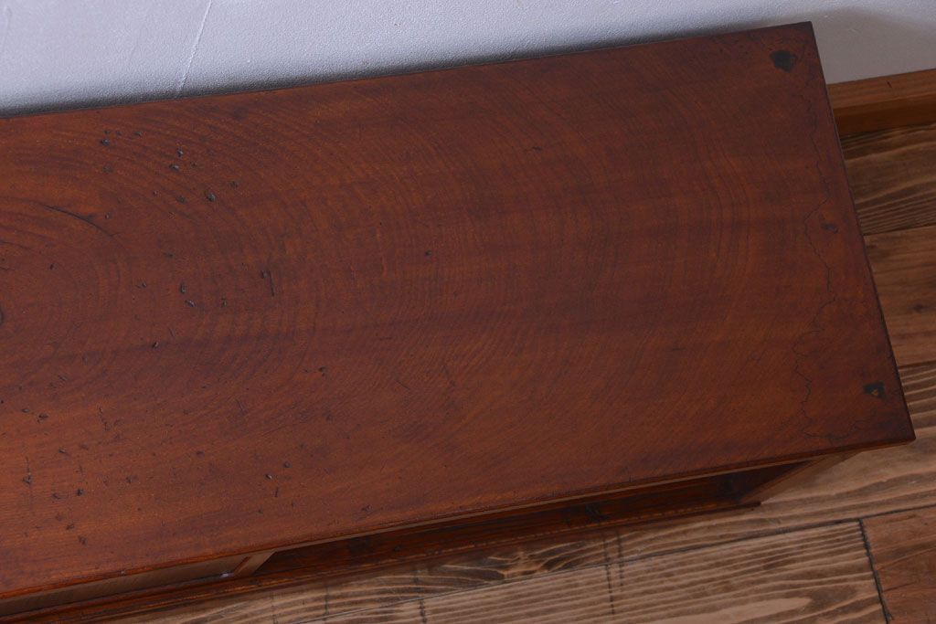 アンティーク家具　古民具・骨董　和の雰囲気のシンプルな横長ローボード