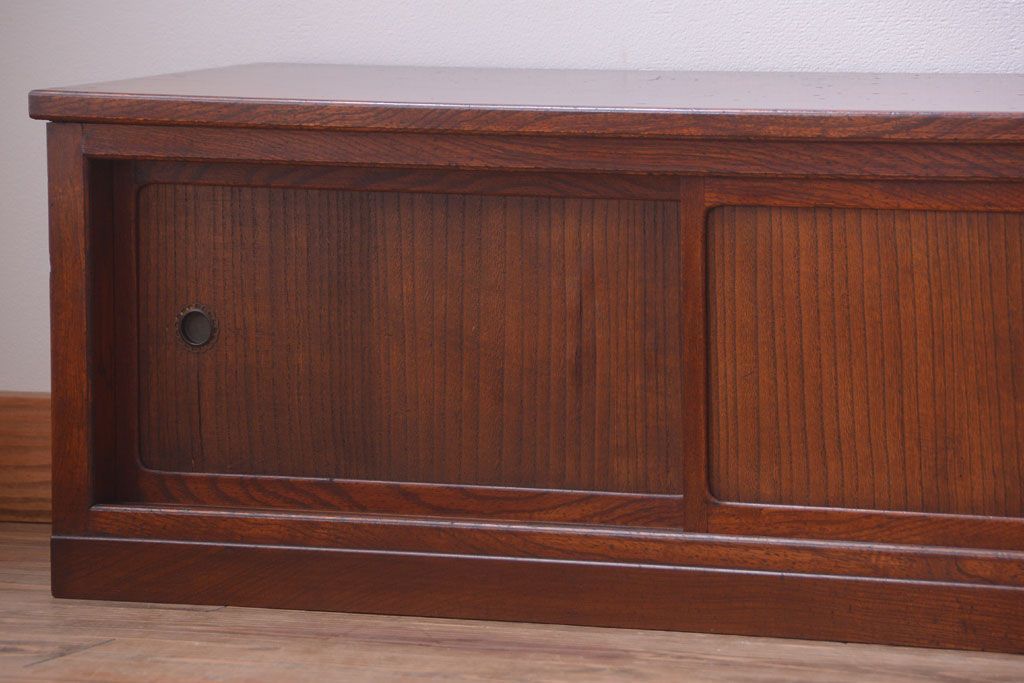 アンティーク家具　古民具・骨董　和の雰囲気のシンプルな横長ローボード