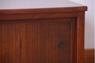 アンティーク家具　古民具・骨董　和の雰囲気のシンプルな横長ローボード