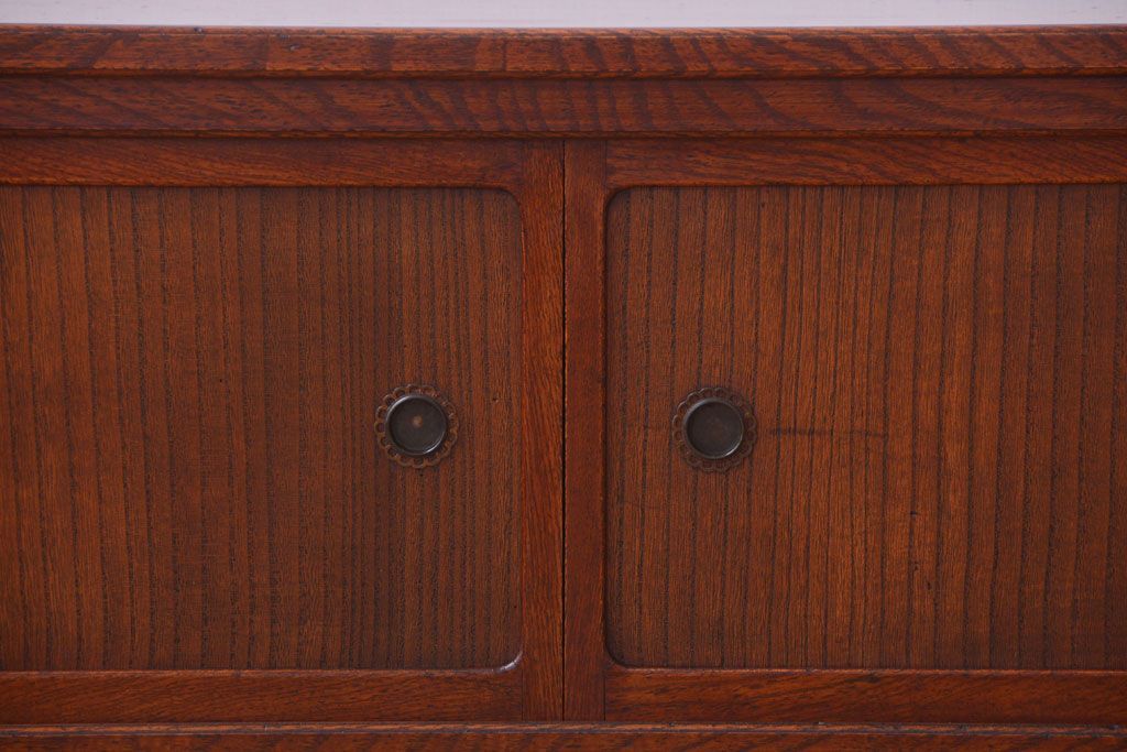 アンティーク家具　古民具・骨董　和の雰囲気のシンプルな横長ローボード