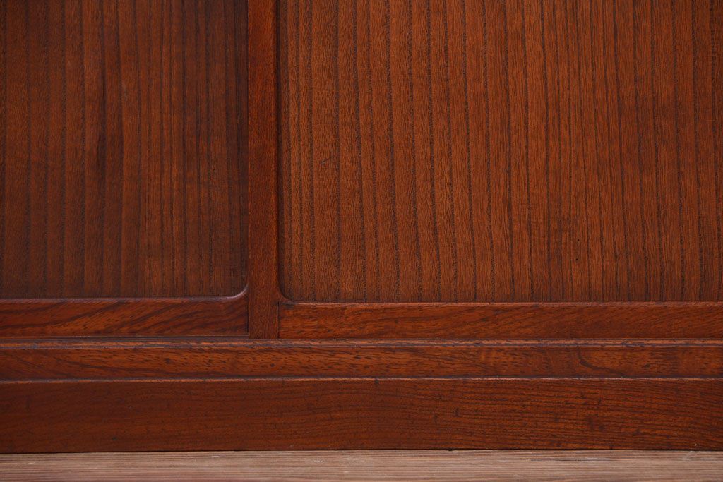 アンティーク家具　古民具・骨董　和の雰囲気のシンプルな横長ローボード