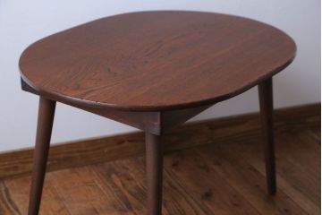 レトロ家具　昭和レトロ　楕円形の上品なセンターテーブル