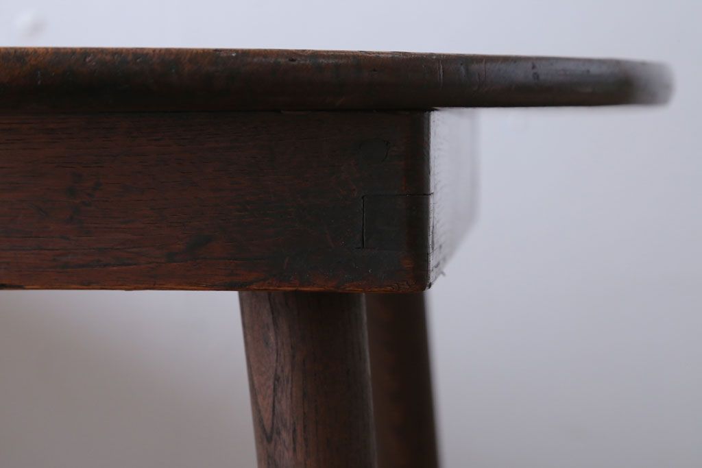 レトロ家具　昭和レトロ　楕円形の上品なセンターテーブル