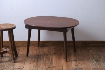 レトロ家具　昭和レトロ　楕円形の上品なセンターテーブル