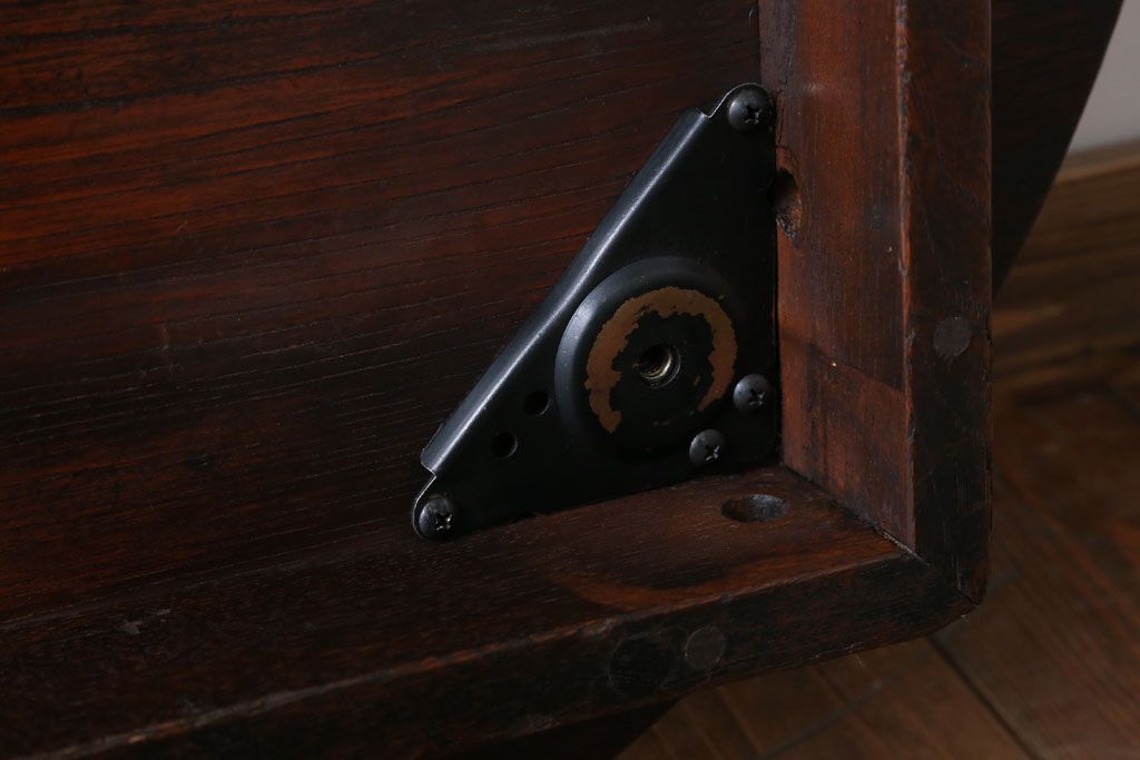 レトロ家具　昭和レトロ　楕円形の上品なセンターテーブル