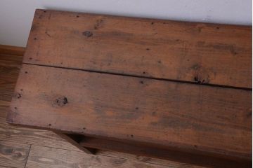 アンティーク家具　和製アンティーク　古い木製のシンプルな陳列棚(飾り棚)