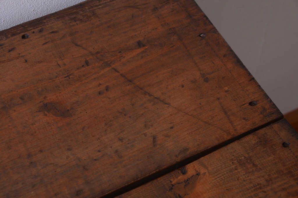 アンティーク家具　和製アンティーク　古い木製のシンプルな陳列棚(飾り棚)