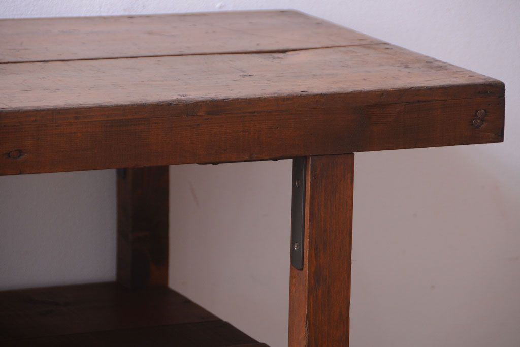 アンティーク家具　和製アンティーク　古い木製のシンプルな陳列棚(飾り棚)