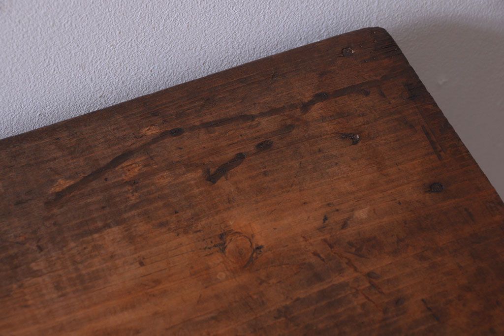 アンティーク家具　和製アンティーク　古い木製のシンプルな陳列棚(飾り棚)(2)