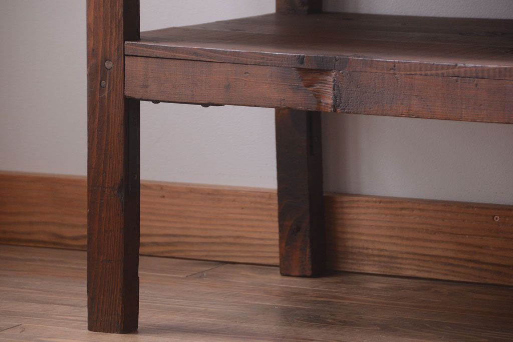 アンティーク家具　和製アンティーク　古い木製のシンプルな陳列棚(飾り棚)(3)