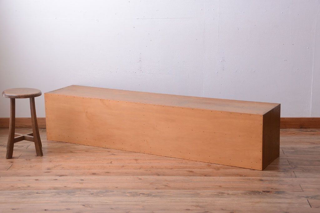 アンティーク家具　和製アンティーク　ネームプレート付き!珍しい7杯引き出しのローボード(テレビボード)