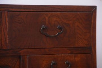 アンティーク家具　アンティーク 前面欅材!ダイヤガラス入り脚付き戸棚