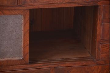 アンティーク家具　アンティーク 前面欅材!ダイヤガラス入り脚付き戸棚