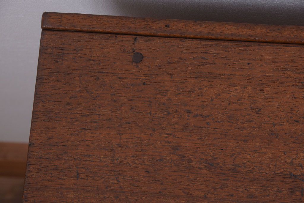 アンティーク家具　アンティーク 古い木製の可愛いサイドテーブル(平机)(1)