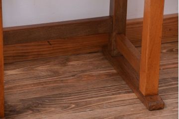 アンティーク家具　アンティーク 古い木製の可愛いサイドテーブル(平机)(1)