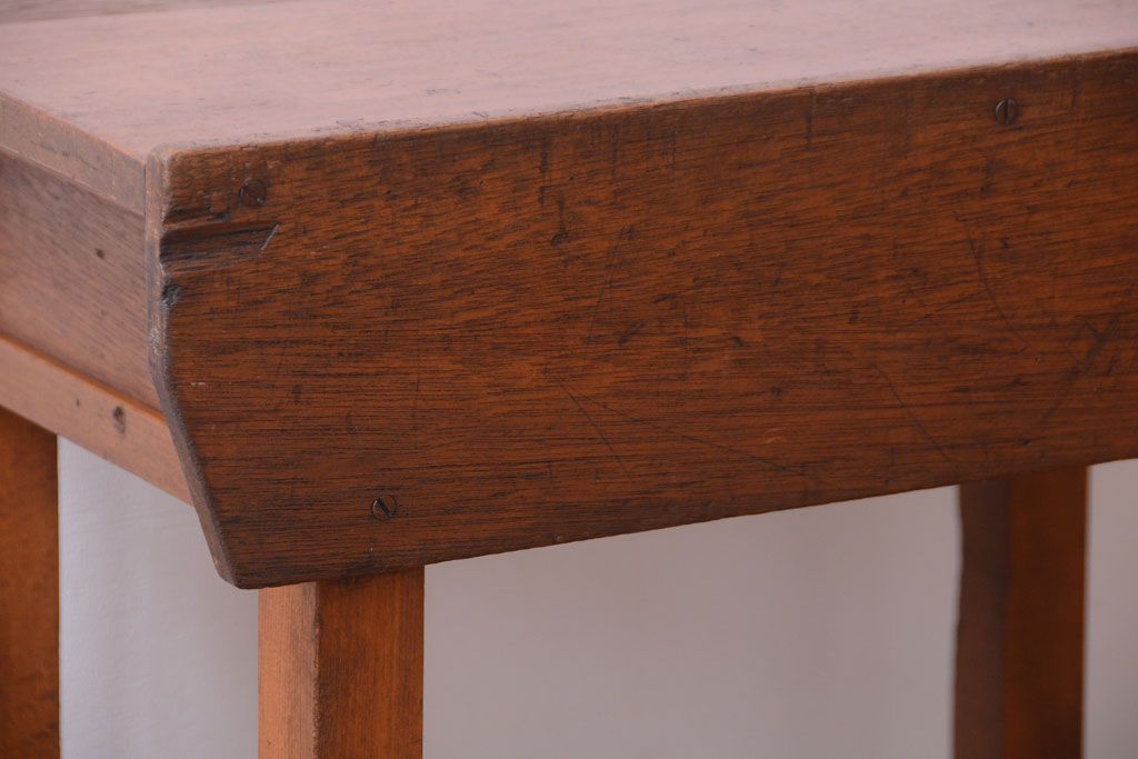 アンティーク家具　アンティーク 古い木製の可愛いサイドテーブル(平机)(3)