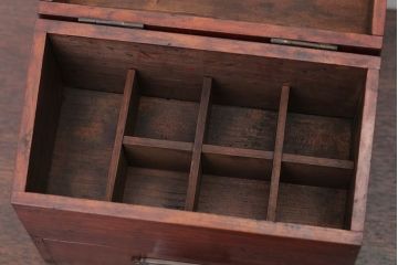 アンティーク雑貨　古民具・骨董　引き出し付き!煙草箱型小物入れ