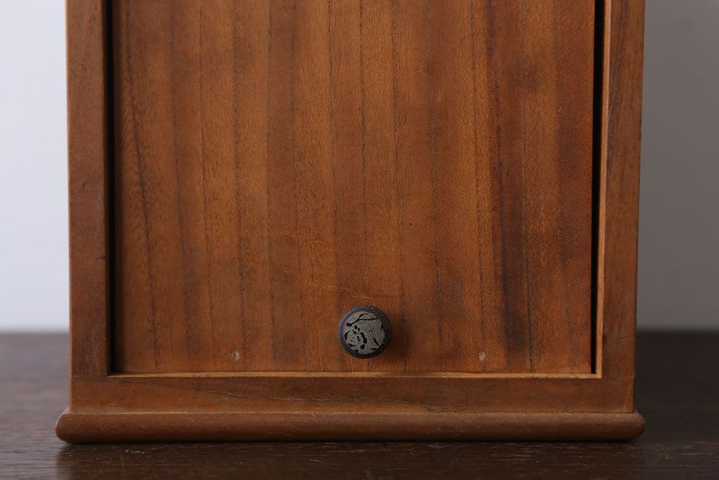 アンティーク家具　古民具・骨董　珍しい作りの高級小物入れ