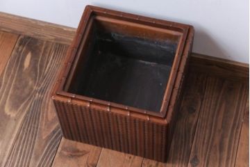 アンティーク雑貨　古民具・骨董　大変珍しい高級品!網代が美しい高級角火鉢