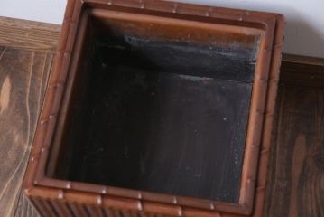 アンティーク雑貨　古民具・骨董　大変珍しい高級品!網代が美しい高級角火鉢