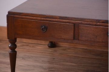 アンティーク家具　アンティーク 古い栓材の上品なデザインの文机