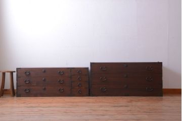 アンティーク家具　アンティーク 桜金具が上品な衣装箪笥