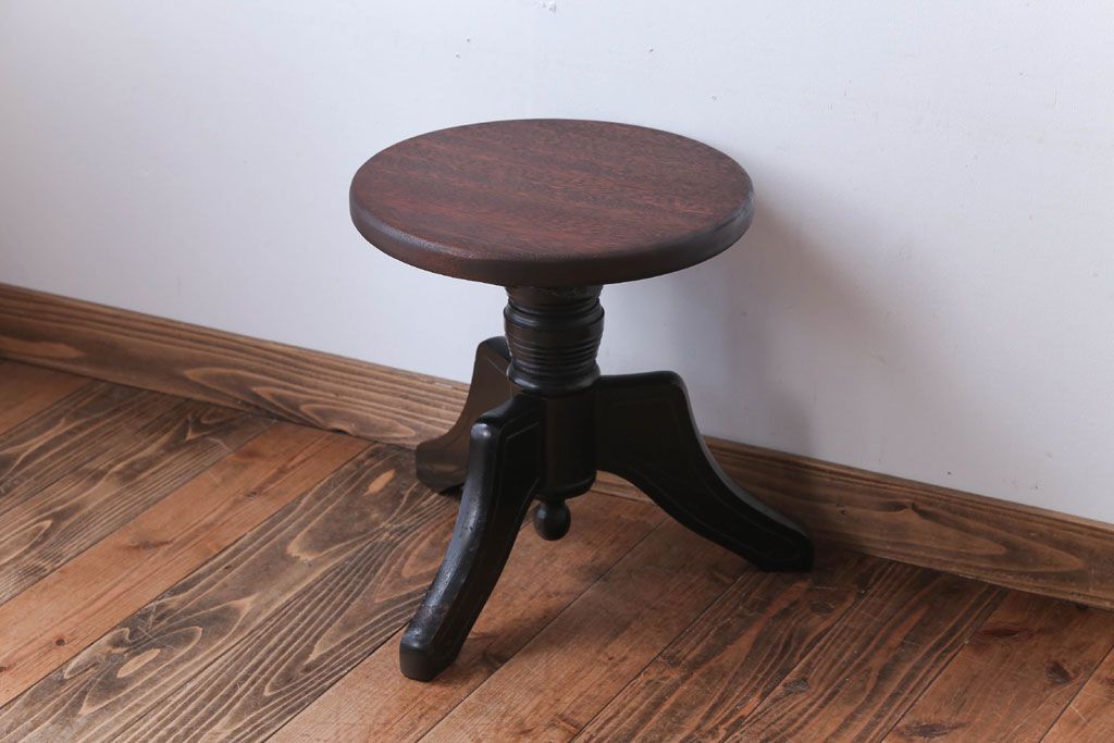 アンティーク家具　アンティーク　古い木製のおしゃれな回転スツール(2)
