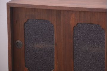 アンティーク家具　和製アンティーク　ダイヤガラス戸の鉄脚ローボード