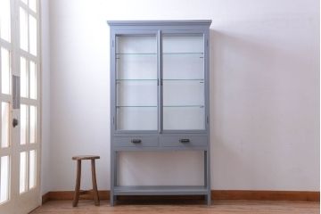 アンティーク家具　アンティークペイント　見せる収納におすすめの5面ガラスケース